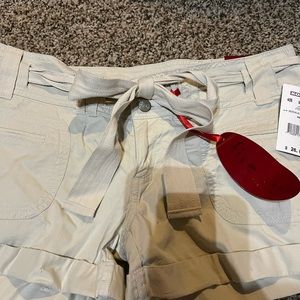 Fire brand shorts size 7
